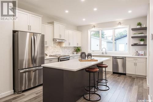 1334 Colony Street, Saskatoon, SK - Indoor Photo Showing Kitchen With Upgraded Kitchen