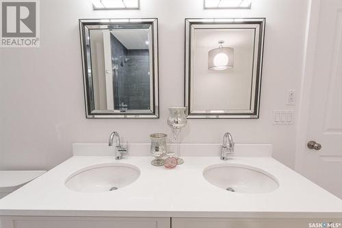 1334 Colony Street, Saskatoon, SK - Indoor Photo Showing Bathroom