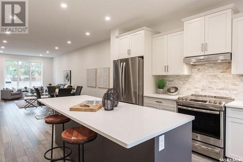 1334 Colony Street, Saskatoon, SK - Indoor Photo Showing Kitchen With Upgraded Kitchen