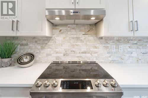 1334 Colony Street, Saskatoon, SK - Indoor Photo Showing Kitchen With Upgraded Kitchen