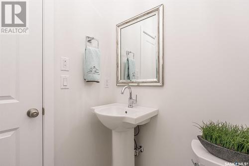 1334 Colony Street, Saskatoon, SK - Indoor Photo Showing Bathroom