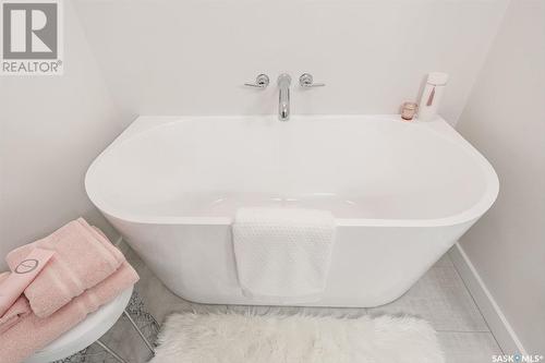 1334 Colony Street, Saskatoon, SK - Indoor Photo Showing Bathroom