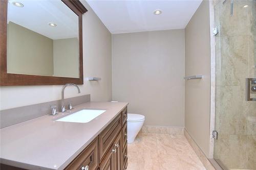 312 St Andrews Drive, Hamilton, ON - Indoor Photo Showing Bathroom