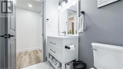 33 Brooklawn Drive, Lambton Shores, ON - Indoor Photo Showing Bathroom