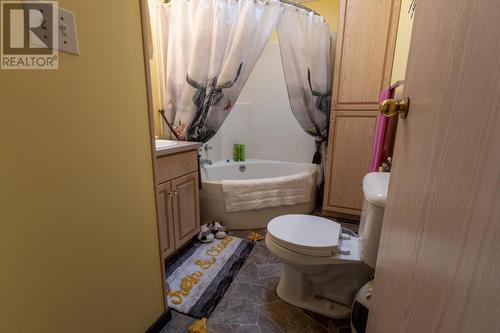 6237 Buckhorn Road, Kamloops, BC - Indoor Photo Showing Bathroom