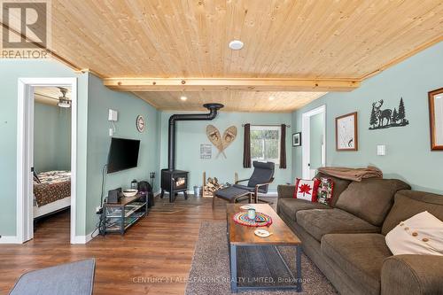 77 B Lavallee Creek Dr, Faraday, ON - Indoor Photo Showing Living Room