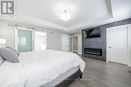 474 Dewitt Road N, Hamilton, ON - Indoor Photo Showing Bedroom