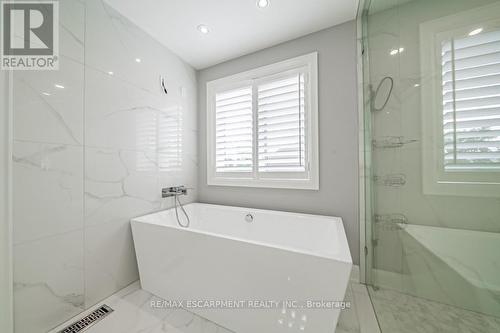 474 Dewitt Road N, Hamilton, ON - Indoor Photo Showing Bathroom