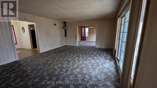 144 Wilson St, Woodstock, ON - Indoor Photo Showing Other Room