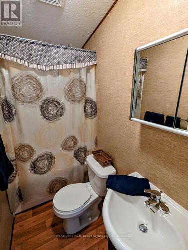 #Mbr138 -155 Mccrearys Beach Rd, West Perth, ON - Indoor Photo Showing Bathroom