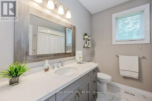 433 Mclean School Road, Brant, ON - Indoor Photo Showing Bathroom