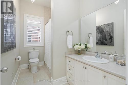 9 Lookout Court, Halton Hills, ON - Indoor Photo Showing Bathroom