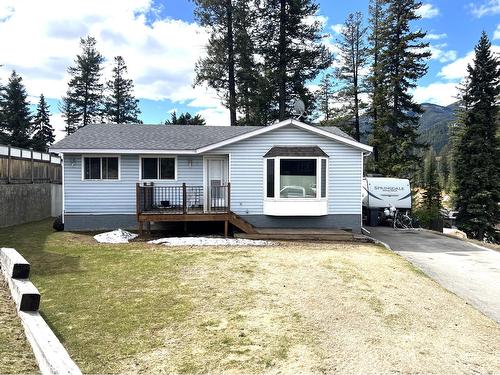 5 Clearwater Place, Elkford, BC - Outdoor With Deck Patio Veranda