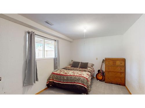 5 Clearwater Place, Elkford, BC - Indoor Photo Showing Other Room