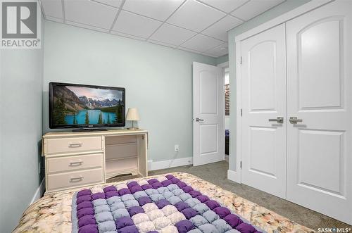 1017 Vaughan Street, Moose Jaw, SK - Indoor Photo Showing Bedroom