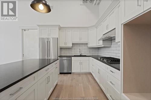 247 Brock Street Unit# 204, Amherstburg, ON - Indoor Photo Showing Kitchen With Upgraded Kitchen
