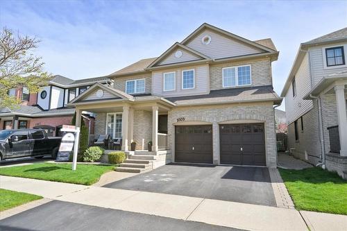 1009 Holdsworth Crescent, Milton, ON - Outdoor With Facade