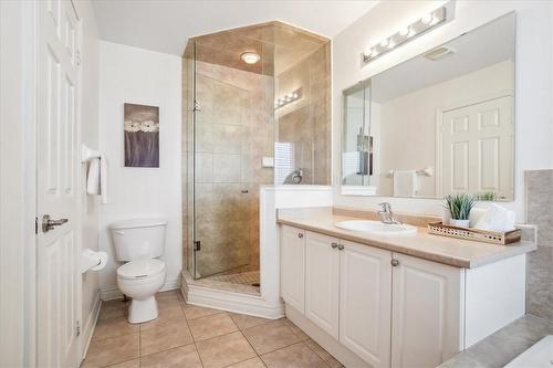 1009 Holdsworth Crescent, Milton, ON - Indoor Photo Showing Bathroom