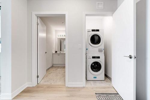 600 North Service Road|Unit #616, Hamilton, ON - Indoor Photo Showing Laundry Room
