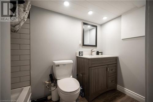 600 26Th Street W, Owen Sound, ON - Indoor Photo Showing Bathroom