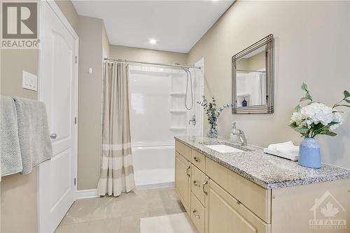 140 Shepody Circle, Ottawa, ON - Indoor Photo Showing Bathroom