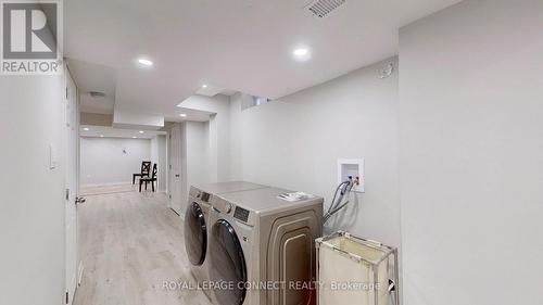 41 Summit Dr, Vaughan, ON - Indoor Photo Showing Laundry Room