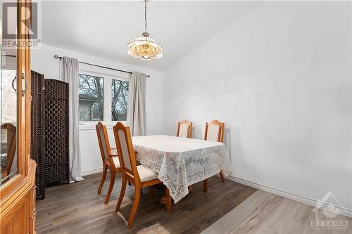 935 Goren Avenue, Ottawa, ON - Indoor Photo Showing Dining Room