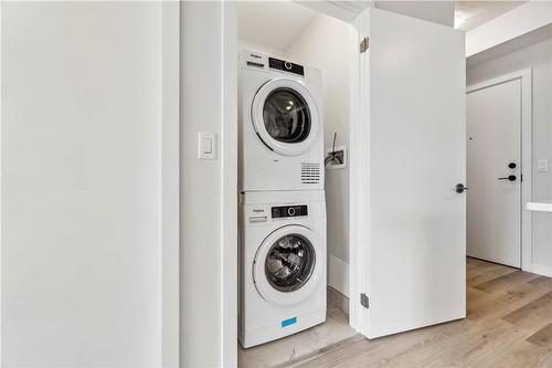 600 North Service Road|Unit #105, Hamilton, ON - Indoor Photo Showing Laundry Room