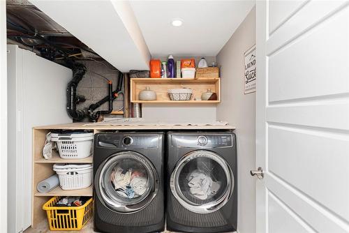 361 Ridge Road W, Grimsby, ON - Indoor Photo Showing Laundry Room