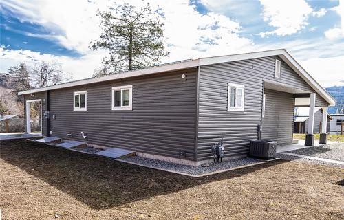 315 8Th Avenue, Princeton, BC - Outdoor