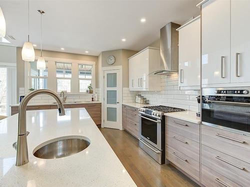 333 Prestwick Street, Kelowna, BC - Indoor Photo Showing Dining Room