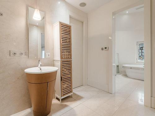 Ensuite bathroom - 3657 Boul. The Boulevard, Westmount, QC - Indoor Photo Showing Bathroom