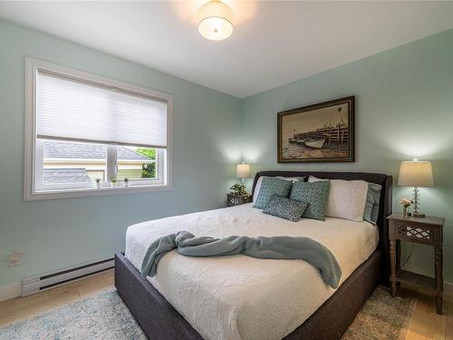 309 Bella St, Victoria, BC - Indoor Photo Showing Bedroom