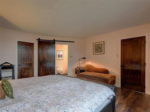 203-225 Belleville St, Victoria, BC - Indoor Photo Showing Bedroom