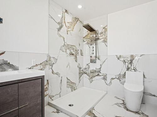 Bathroom - 362 Rue Blue Haven, Dollard-Des-Ormeaux, QC - Indoor Photo Showing Bathroom