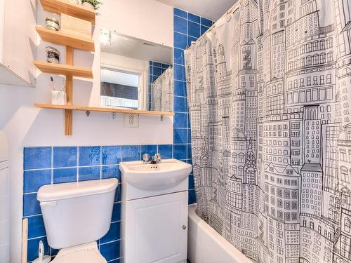 Bathroom - 7081  - 7085 1Re Avenue, Montréal (Villeray/Saint-Michel/Parc-Extension), QC - Indoor Photo Showing Bathroom