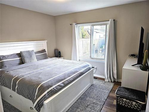 3857 5Th Ave, Port Alberni, BC - Indoor Photo Showing Bedroom