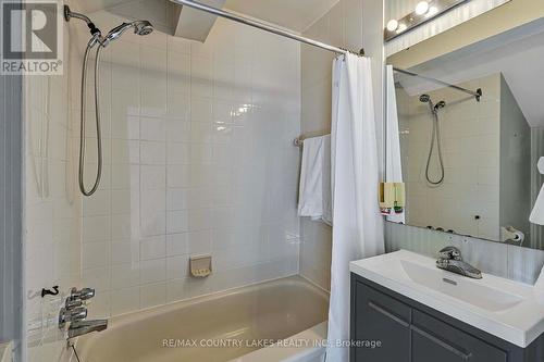 13 - 31 Laguna Parkway, Ramara, ON - Indoor Photo Showing Bathroom