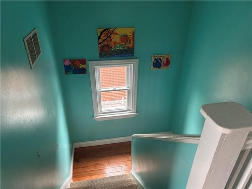 181 Kenilworth Avenue S, Hamilton, ON - Indoor Photo Showing Other Room