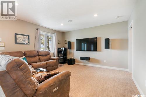 59 Pelican Drive, Pelican Pointe, SK - Indoor Photo Showing Living Room