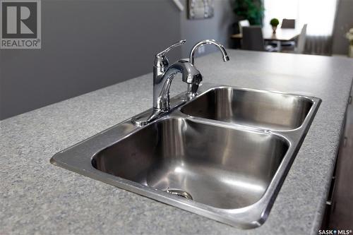 5 4801 Trinity Lane, Regina, SK - Indoor Photo Showing Kitchen With Double Sink