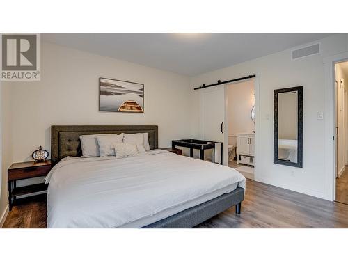 2515 Pineridge Place, West Kelowna, BC - Indoor Photo Showing Bedroom