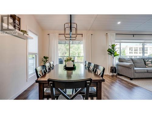 2515 Pineridge Place, West Kelowna, BC - Indoor Photo Showing Dining Room