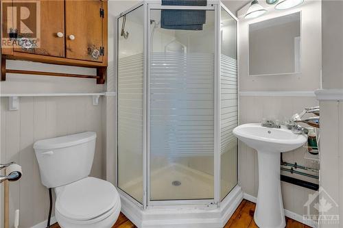 3926 Sheppard Lane, Kemptville, ON - Indoor Photo Showing Bathroom