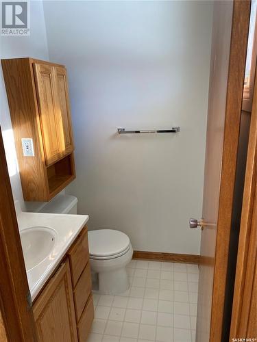 157 Riddell Crescent, Regina, SK - Indoor Photo Showing Bathroom