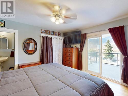 6806 97Th Street, Osoyoos, BC - Indoor Photo Showing Bedroom