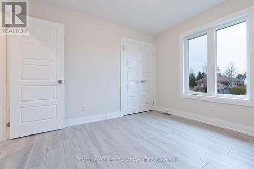 241 Leitch Street, Dutton/Dunwich, ON - Indoor Photo Showing Other Room