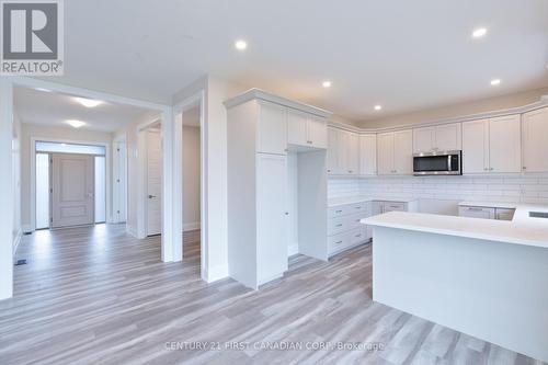 240 Leitch St, Dutton/Dunwich, ON - Indoor Photo Showing Kitchen