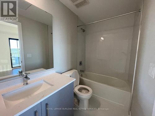 1614 - 15 Queen Street S, Hamilton, ON - Indoor Photo Showing Bathroom