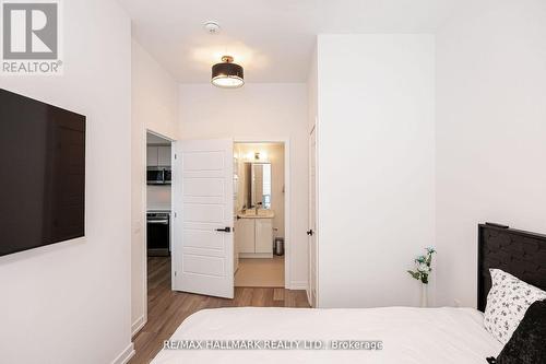 #432 -415 Sea Ray Ave, Innisfil, ON - Indoor Photo Showing Bedroom